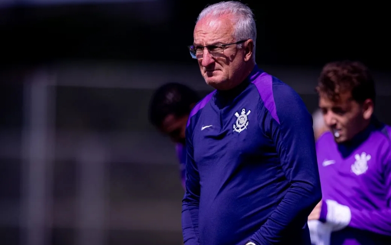 Sem contratações, Dorival Junior prepara reforço caseiro no Corinthians