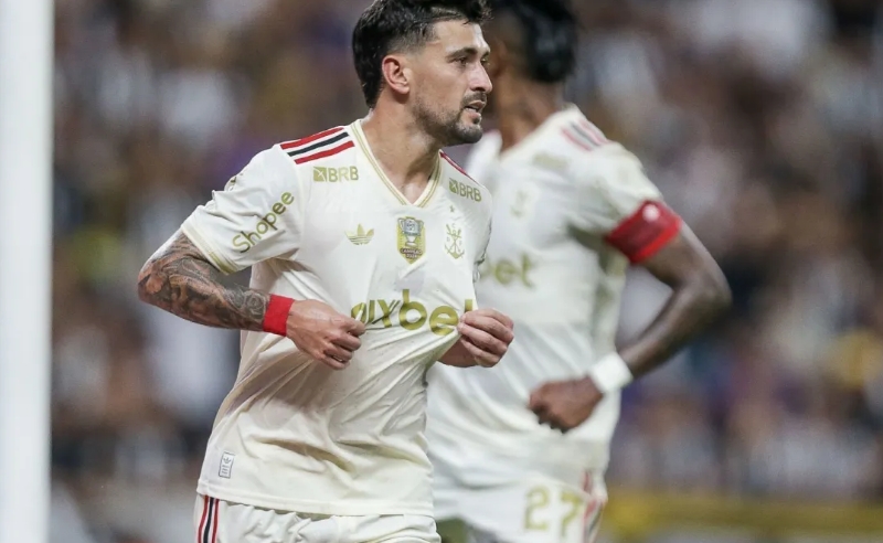 Uniforme do Flamengo é eleito o mais bonito do mundo por site especializado