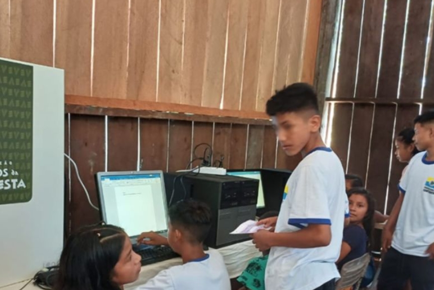 Indígenas serão incluídos em plano de internet e rádios comunitárias