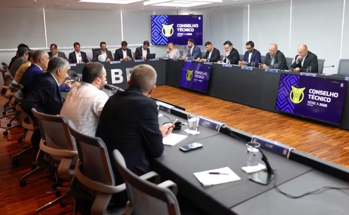 Clubes pedem à CBF que não aprove novos gramados sintéticos até 2026