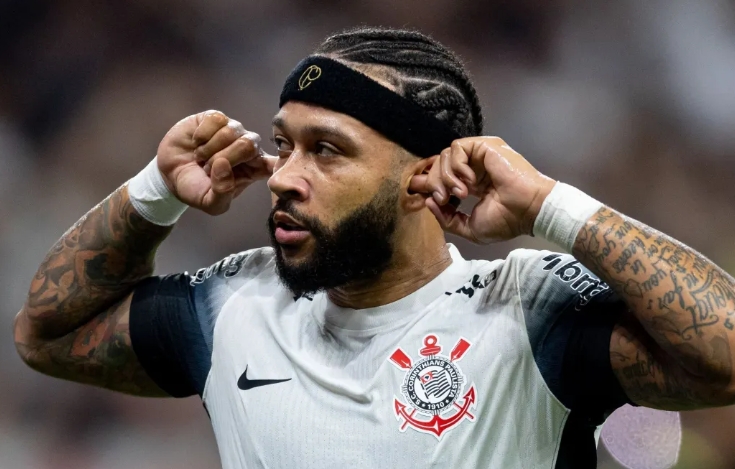 Corinthians oficializa Memphis Depay como novo camisa 10 da equipe