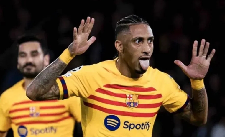 Thierry Henry aponta Raphinha como favorito à Bola de Ouro
