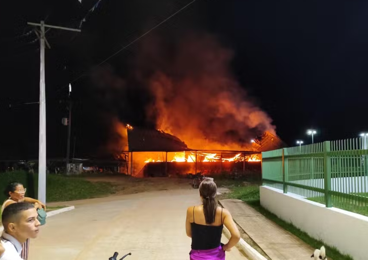 Incêndio destrói parte de olaria em Eirunepé