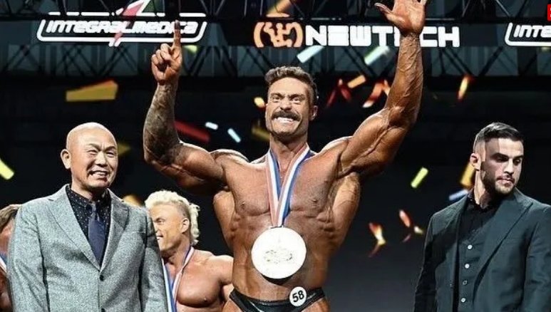 Mr. Olympia: Ramon Dino termina em 4º e Cbum vence pela 6ª vez