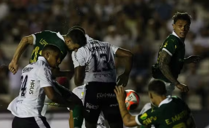 Palmeiras vence Inter e respira no Paulistão