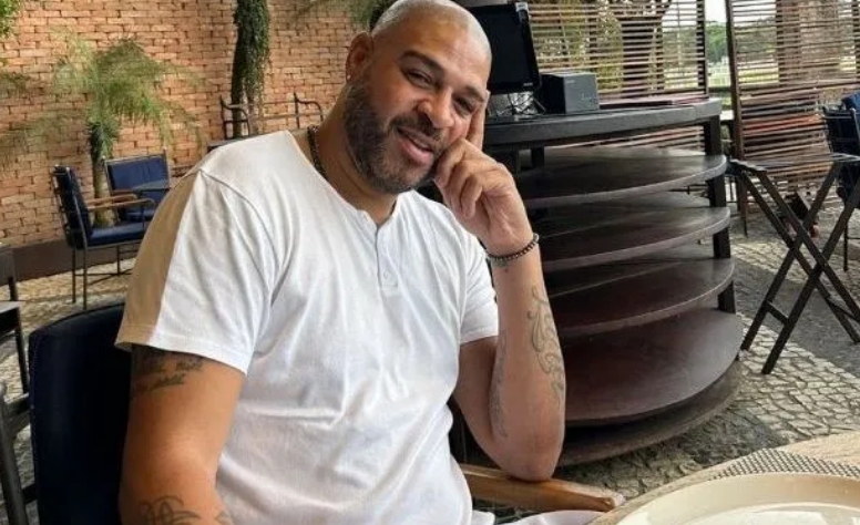 Adriano Imperador cita orgia em biografia: 'Sempre gostei de jogo grande'