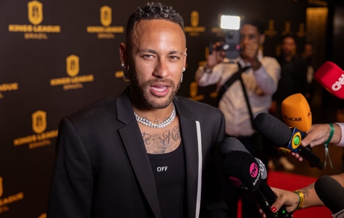 Neymar fecha acordo com empresa parceira do Santos