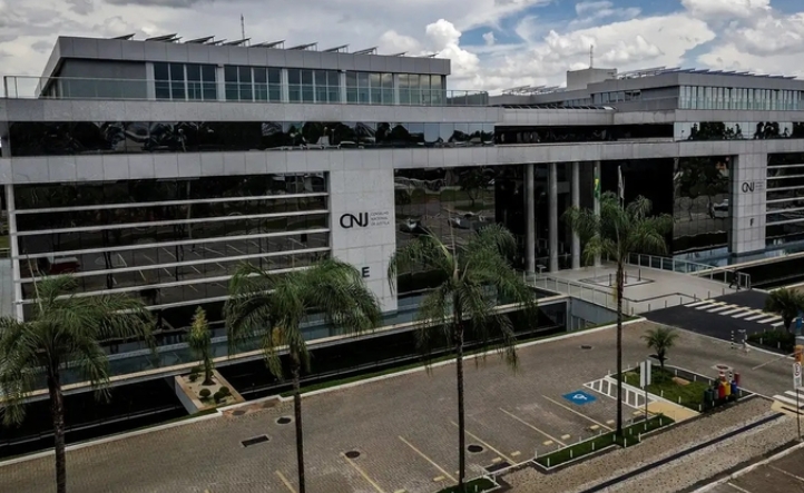 CNJ adia julgamento de juíza do Amazonas e mantém afastamento cautelar