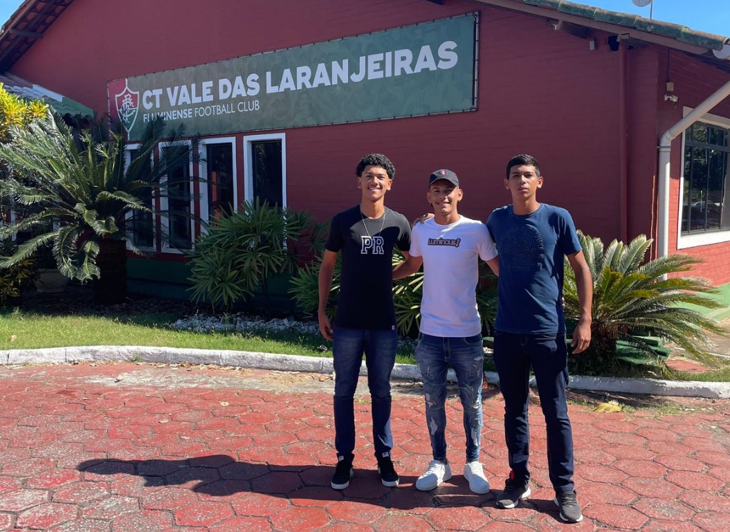 Atletas campeões da base do Amazonas FC desembarcam no Fluminense