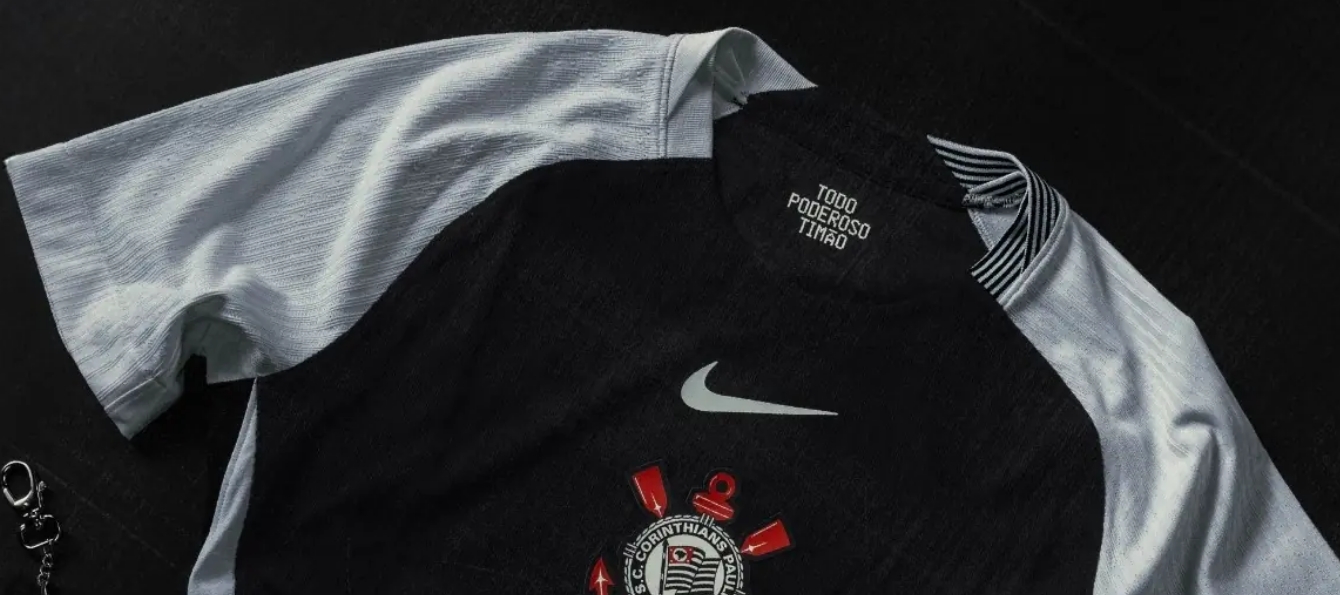 Corinthians lança novo segundo uniforme em homenagem ao Mundial de 2000