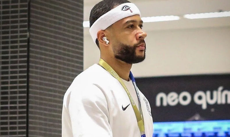 Corinthians confirma lesão ligamentar de Memphis Depay