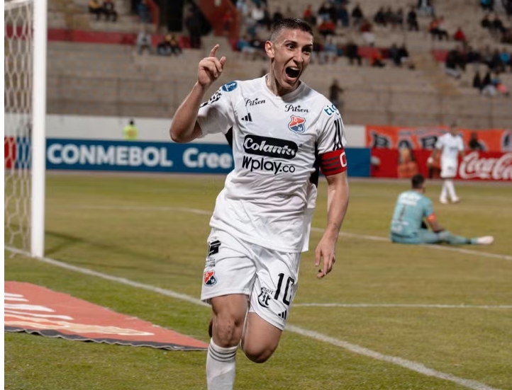 Grêmio anuncia contratações de meia colombiano e atacante chileno