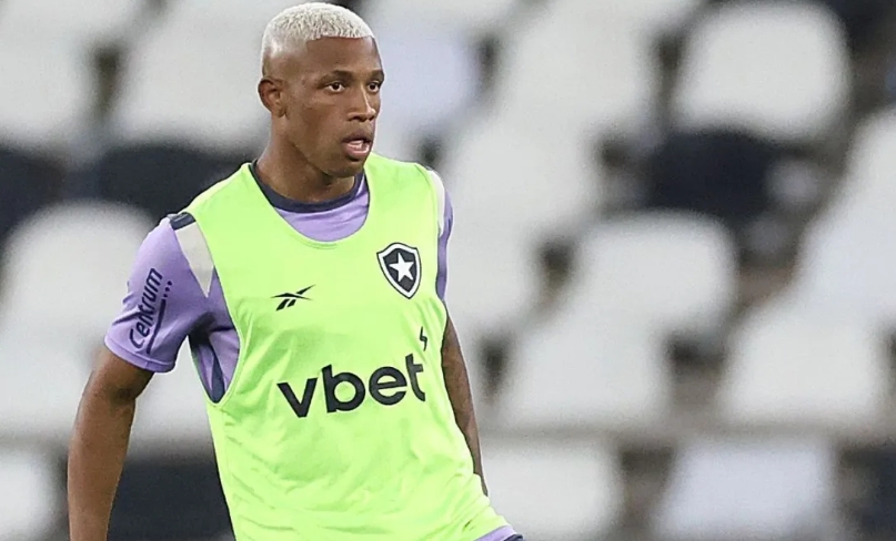 Com reforços, Botafogo recebe a LDU pelas oitavas da Libertadores