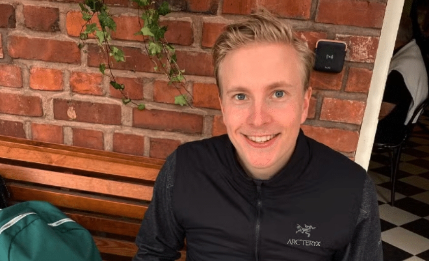 Ex-jogador de hóquei é morto por ex-namorado ao chegar em casa, diz jornal