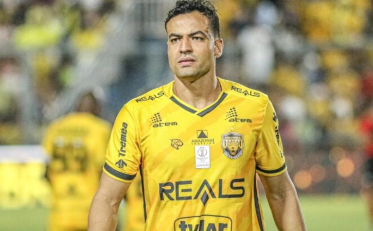 Diogo Silva deixa o Amazonas FC para jogar na China