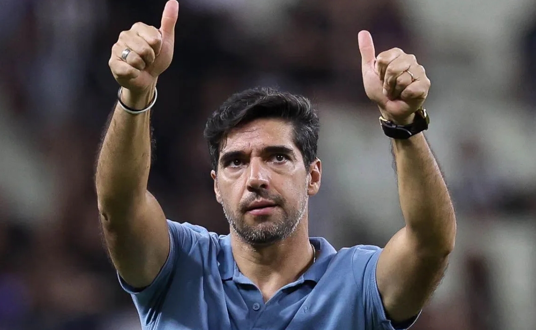 Abel exalta atitude da torcida do Universitario em vitória do Palmeiras