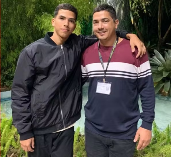 Homem tenta salvar filho que se afogava e os dois morrem em lagoa