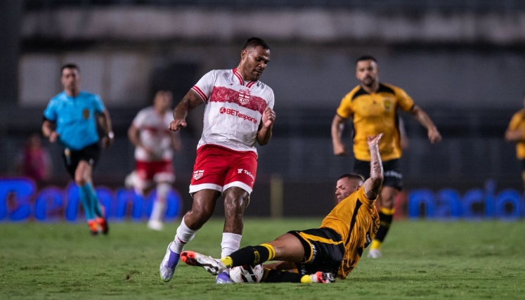 CRB faz o básico, vence o Amazonas e segue na cola do G-4 da Série B