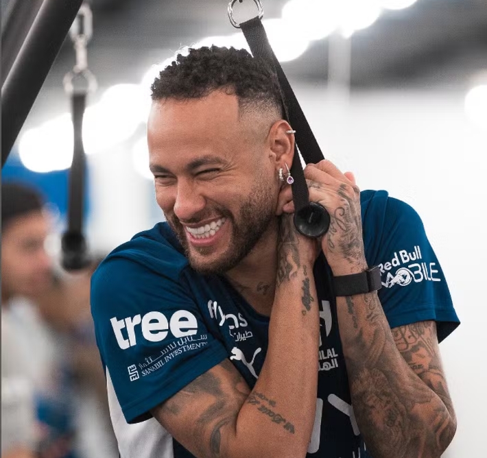 Al-Hilal avalia retorno de Neymar na próxima segunda