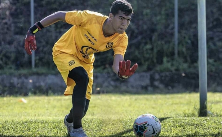 Aos 20 anos, jogador do Barcelona-EQU morre após queda no banheiro