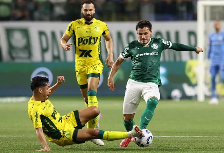 Palmeiras empata com Mirassol e perde chance de voltar ao G4 do Brasileirão