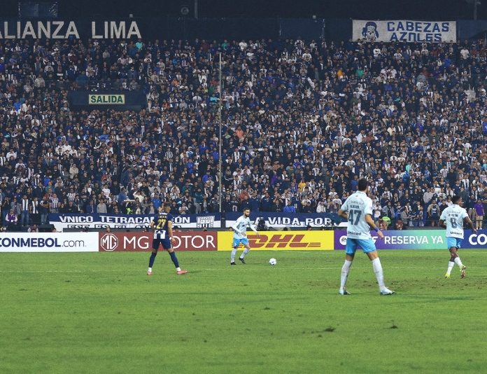 Grêmio perde do Alianza Lima e sai atrás nos playoffs da Sul-Americana