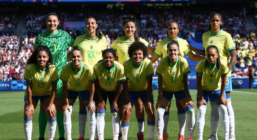 Brasil sobe no ranking feminino da Fifa após prata em Paris 2024