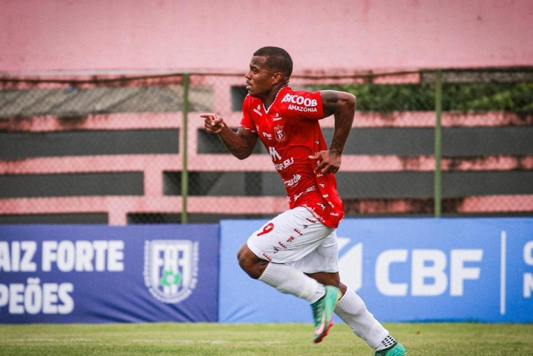 Princesa do Solimões faz 2 a 0 no Parintins em Rio Preto da Eva