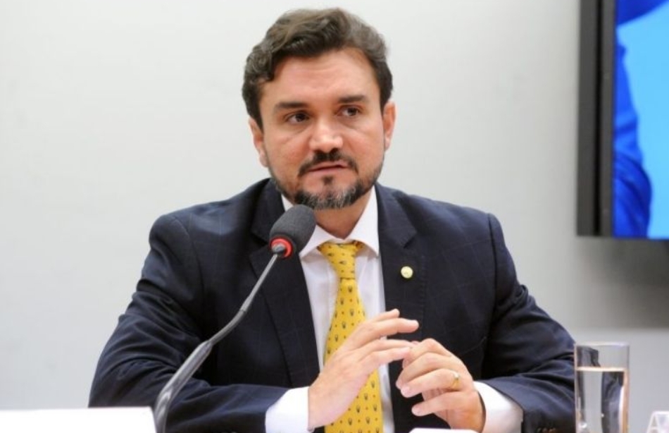 "Síndrome de vira-lata": ministro reage a críticas sobre estrutura da COP30