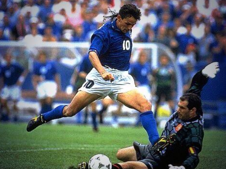 Bicampeão italiano e redenção na França: a carreira de Baggio após o pênalti perdido em 94