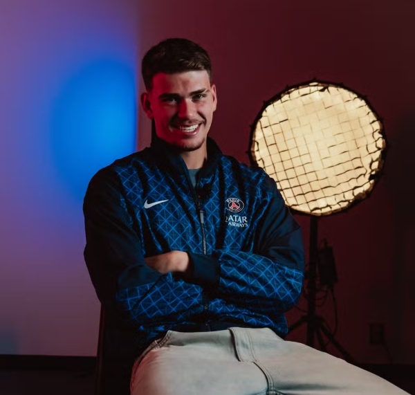 PSG anuncia contratação de goleiro brasileiro ex-São Paulo e Palmeiras