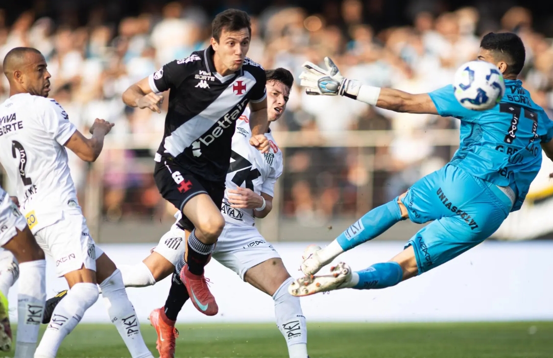 Santos toma seis do Vasco no Morumbis e Cleber Xavier vê pressão aumentar