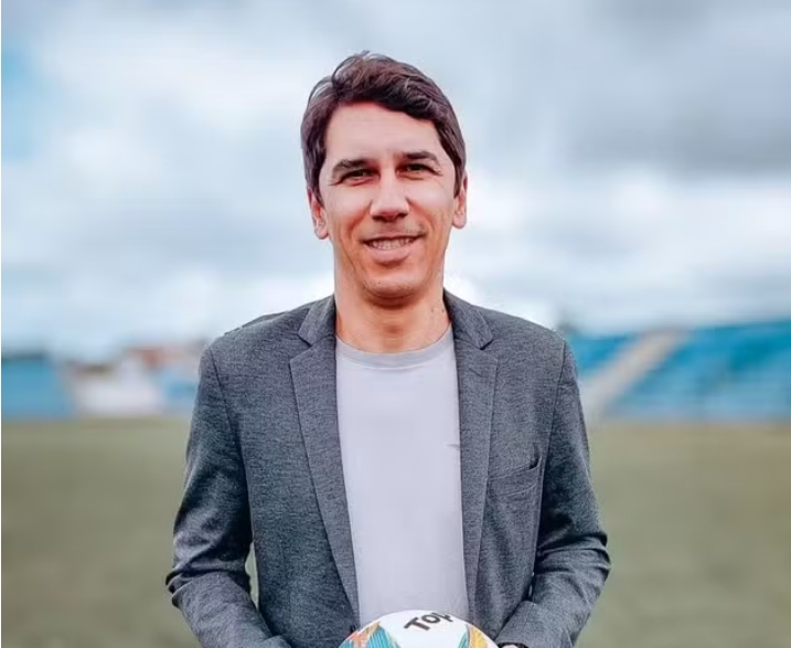 São Joseense anuncia contratação do técnico Lucio Flávio, ex-Botafogo