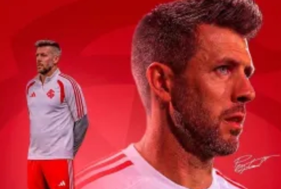 Internacional anuncia Paulo Pezzolano como novo treinador para 2026