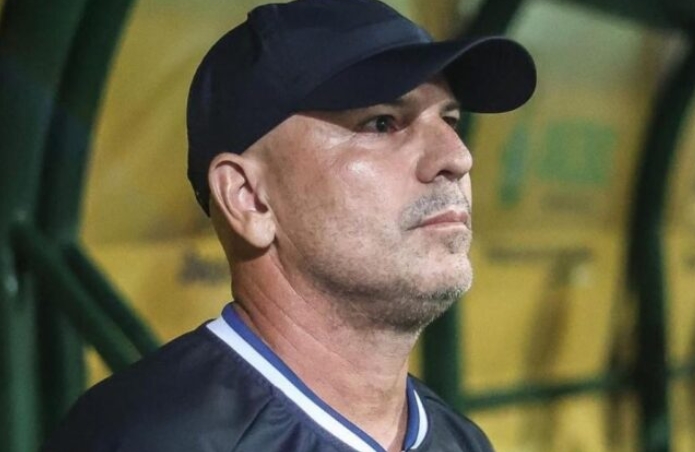 Cléber Gaúcho é demitido do Nacional após eliminação no Barezão