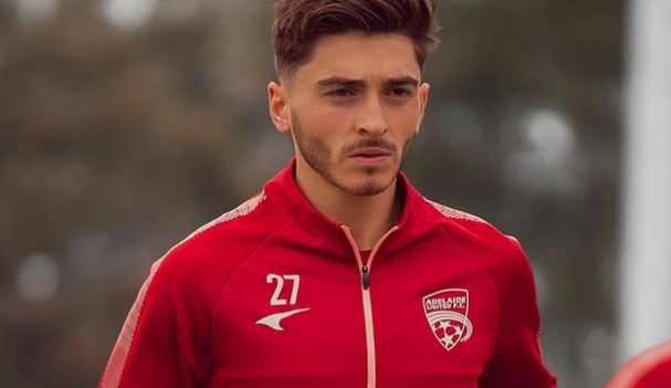 Jogador gay da Austrália diz receber ameaças de morte todos os dias