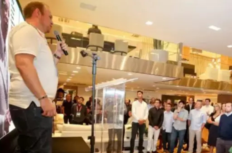 Corinthians anuncia novo chefe do marketing após rescisão da Vai de Bet