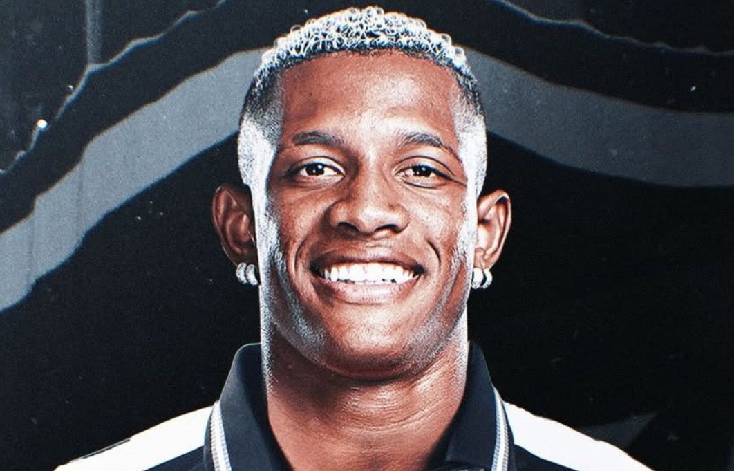 Botafogo anuncia a contratação do volante Danilo, ex-Palmeiras