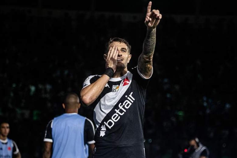No Vasco, Vegetti alcança sua quinta artilharia na carreira
