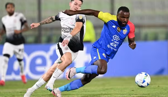 Corinthians sai na frente, deixa ritmo cair e empata com a UCV na Venezuela
