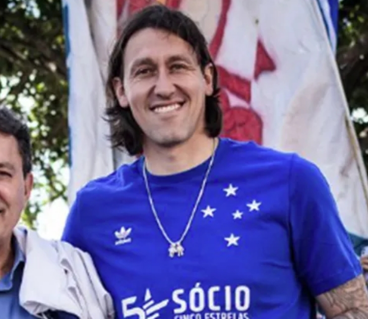 Cássio vê Cruzeiro 'mais organizado' que Corinthians e elogia SAFs