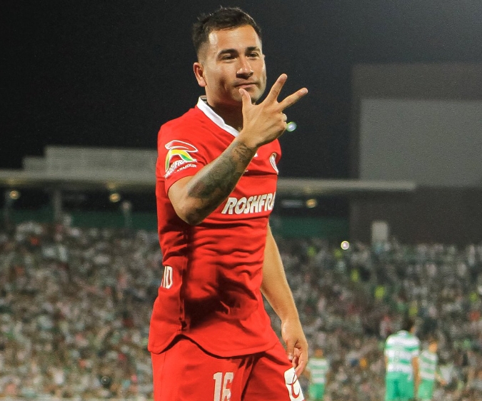 Vasco avança com o Toluca pela contratação do atacante Jean Meneses