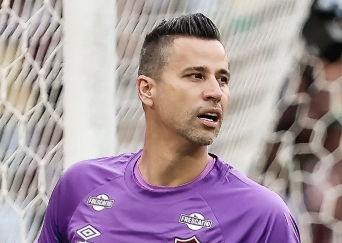 Fluminense prepara homenagens para Fábio, que deve entrar no Guinness Book