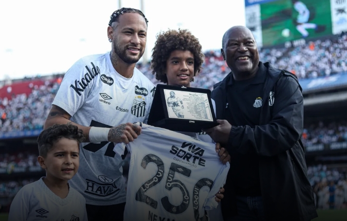 Brasileirão: veja chances de rebaixamento de Santos e Vasco após goleada