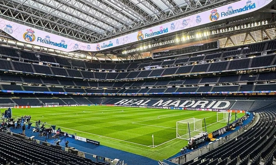 Real Madrid contrata destaque do Corinthians