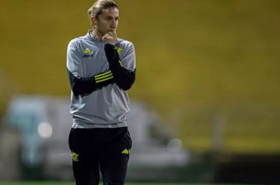 'Solução ideal', Filipe Luís aumenta lista de ídolos e técnicos do Flamengo