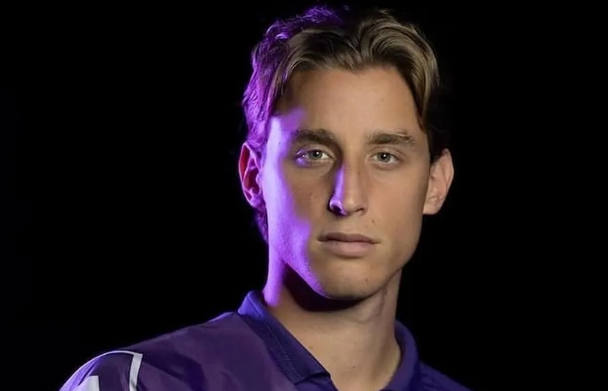 Bove, da Fiorentina, está consciente e já fala com familiares