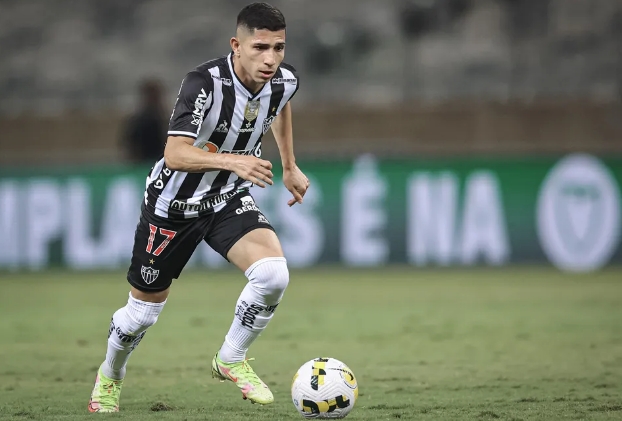 Ex-Atlético-MG, Savarino revela motivo para saída do clube