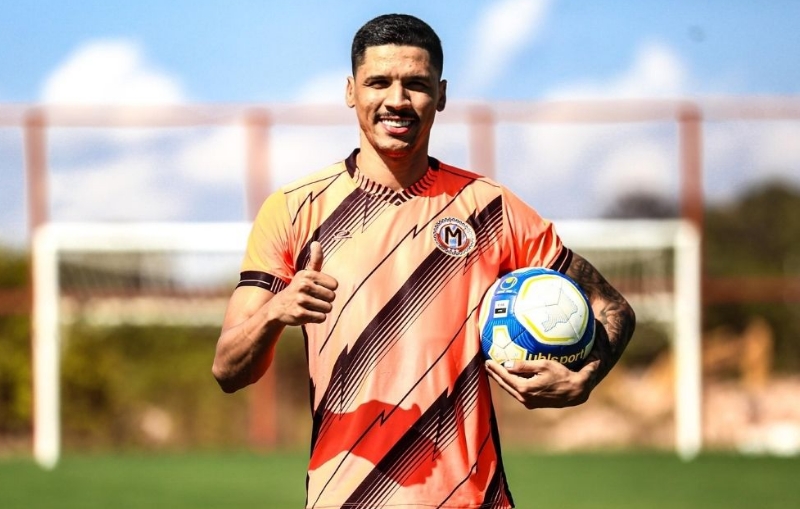 Manauara anuncia atacante Giovane Gomez, ex-Remo e Caxias, para Série D