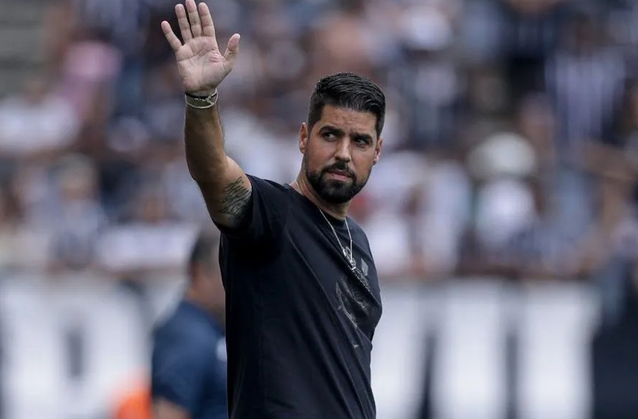 Corinthians demite António Oliveira após derrota para o Palmeiras